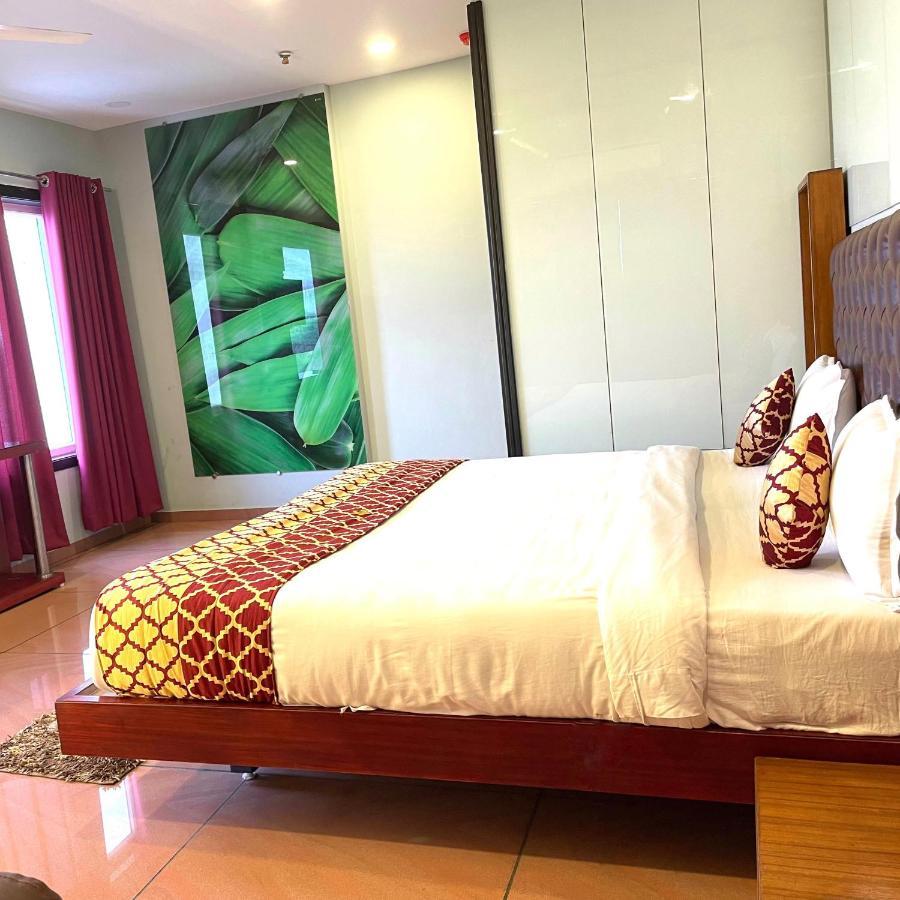 Hotel Airport Kk Nagpur Bagian luar foto